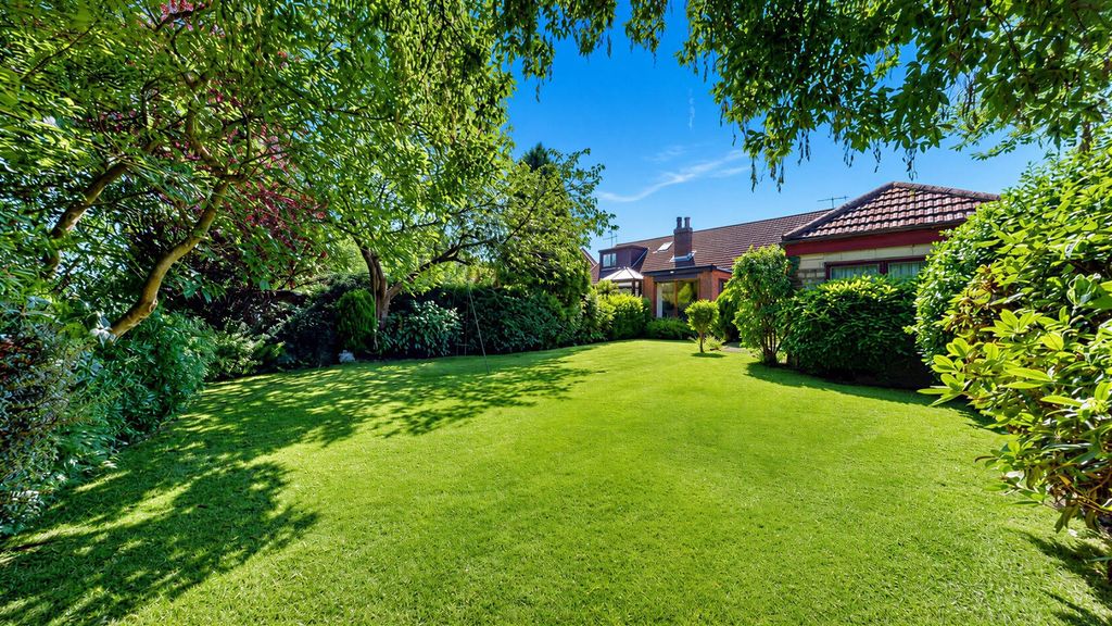 Property photo 3 of 37 Old Lane Rear Garden