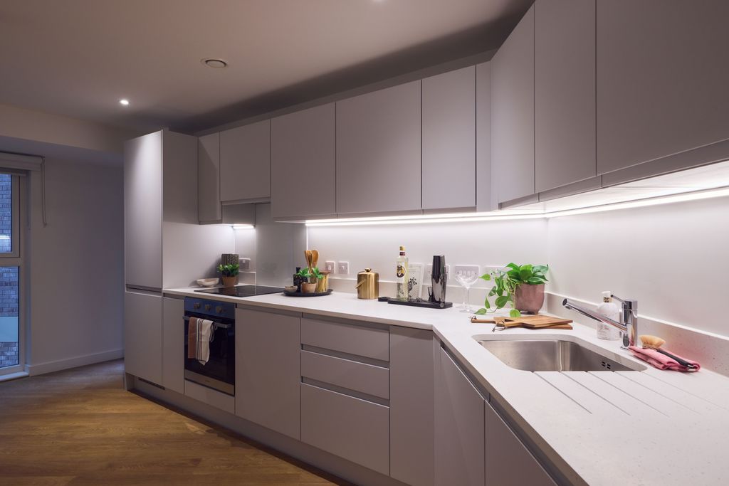 Property photo 2 of 21