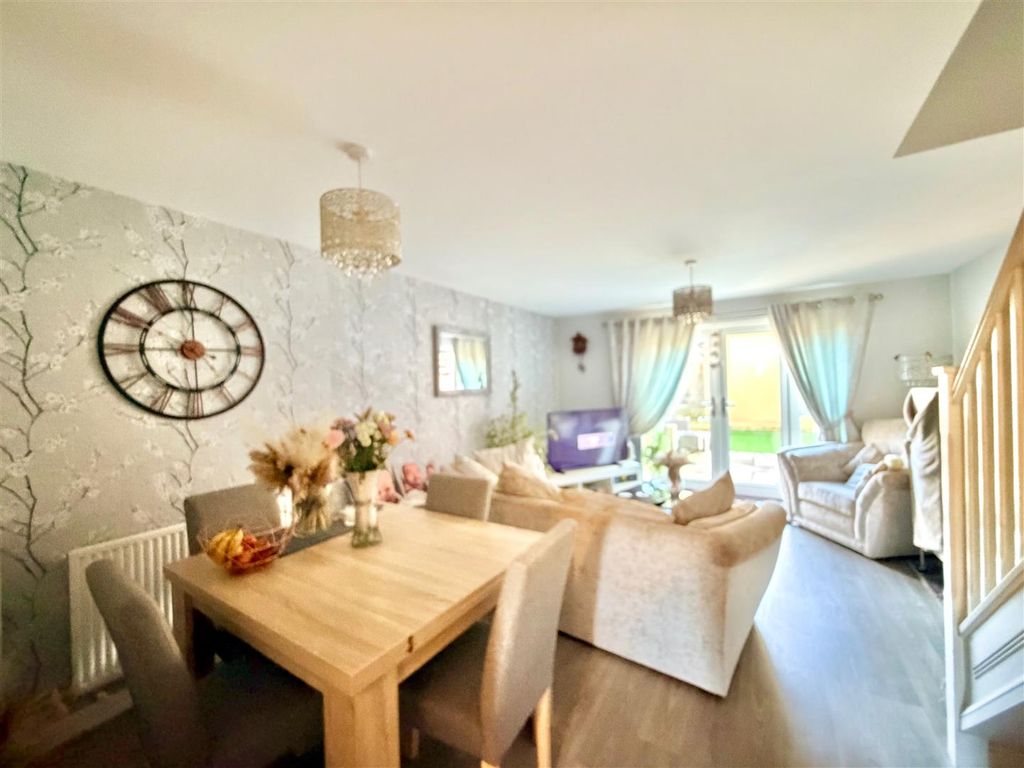 Property photo 3 of 12 Img_2823.Jpeg