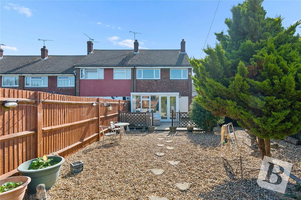 Property photo 2 of 17 Picture No. 14