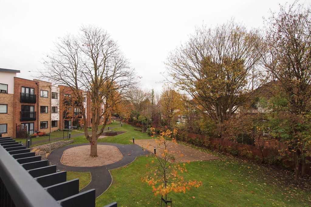 Property photo 2 of 18