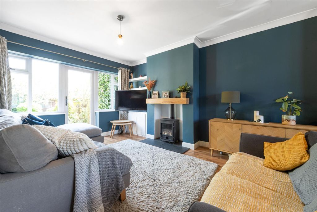 Property photo 2 of 15 472 Lode Lane, Solihull, B92 8Nx_1.Jpg