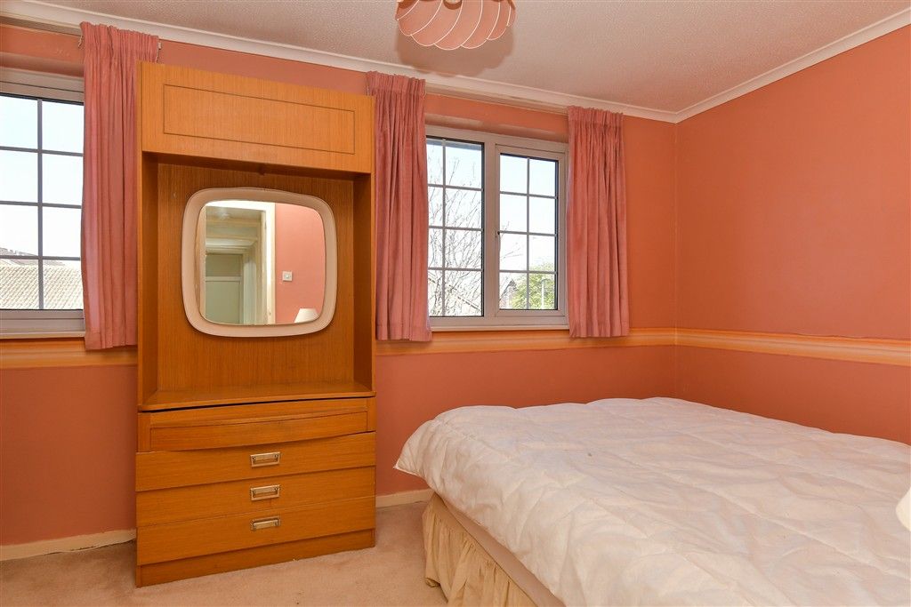 Property photo 1 of 11 Bedroom 1