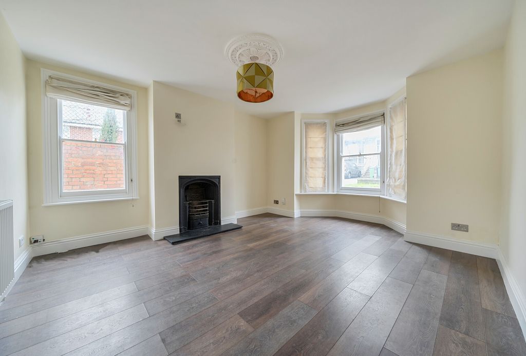 Property photo 3 of 9 1358199-3-68E7964...