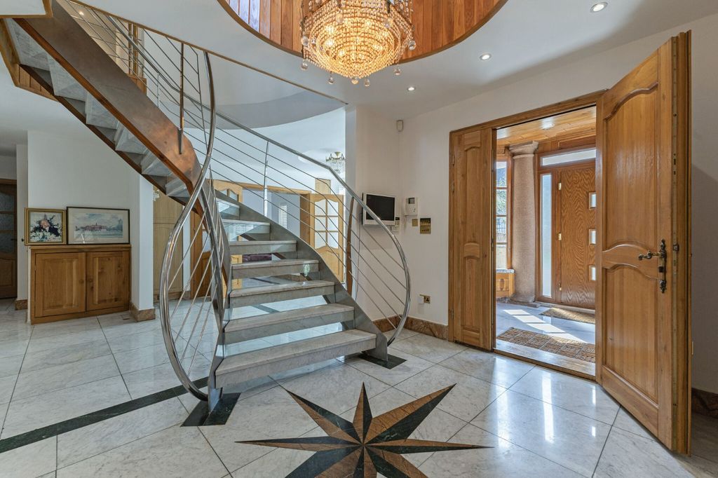 Property photo 2 of 14 Picture No. 05
