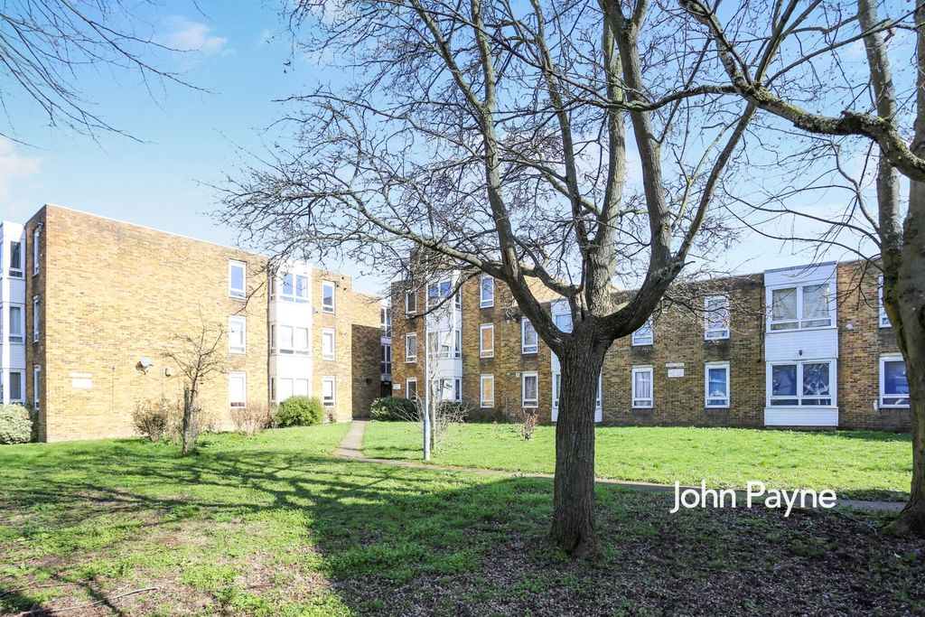 Property photo 1 of 10 External