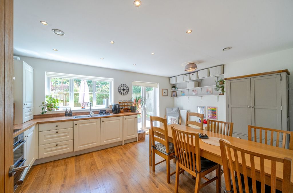 Property photo 3 of 19 Ewemove Knaresborough Kitchen Diner