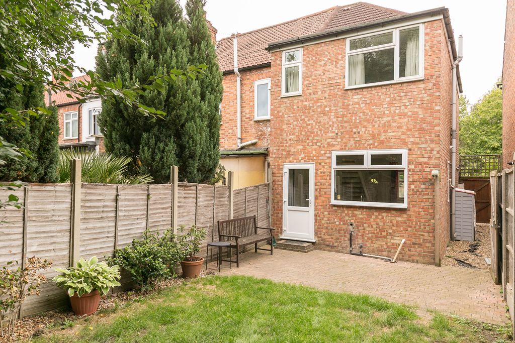 Property photo 3 of 16
