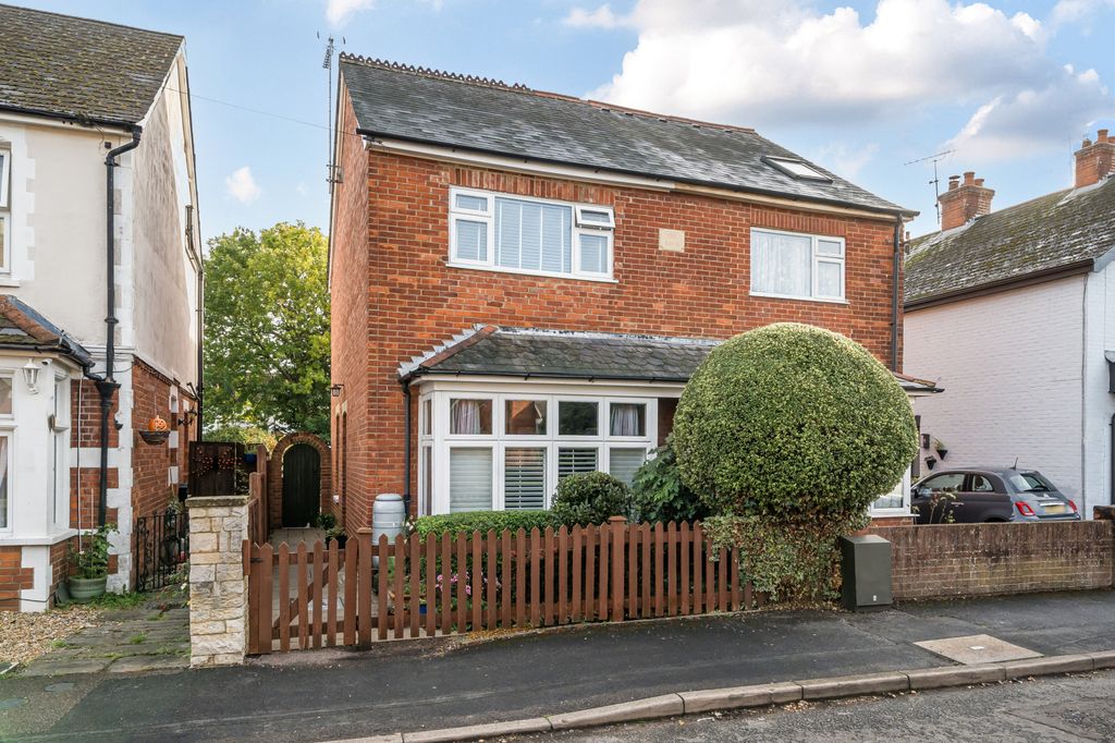 Property photo 1 of 18