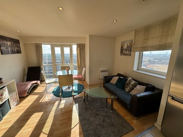 Property photo 2 of 6