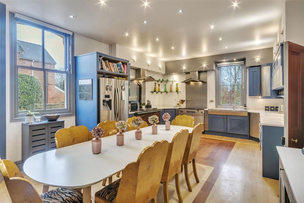 Additional image 7 of 5 bed town house for saleWeston Lane, Oswestry SY11