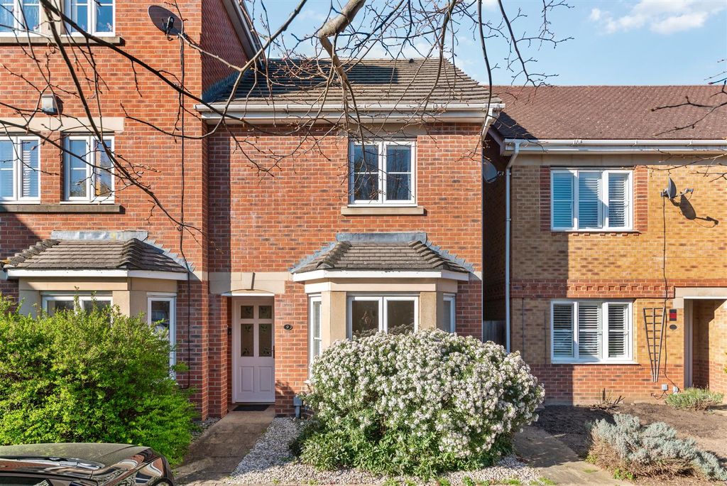 Property photo 1 of 13 External