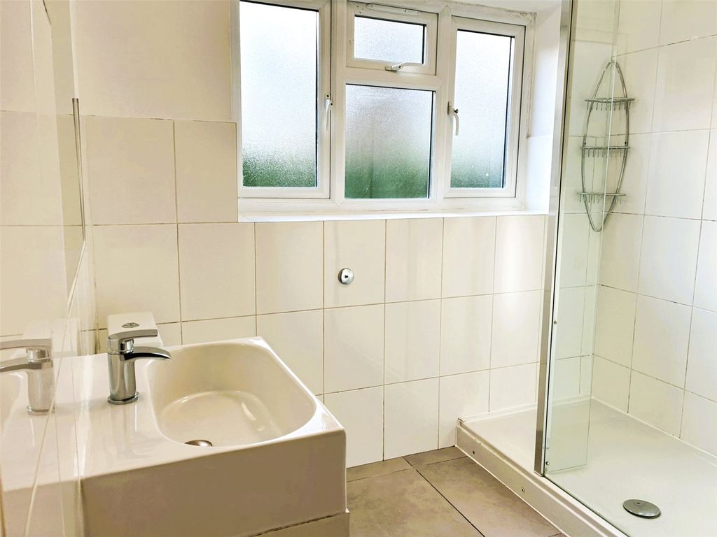 Property photo 3 of 12 Picture No. 50