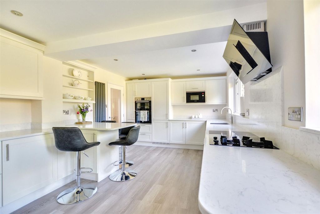 Property photo 3 of 36 Kitchen_3.Jpeg