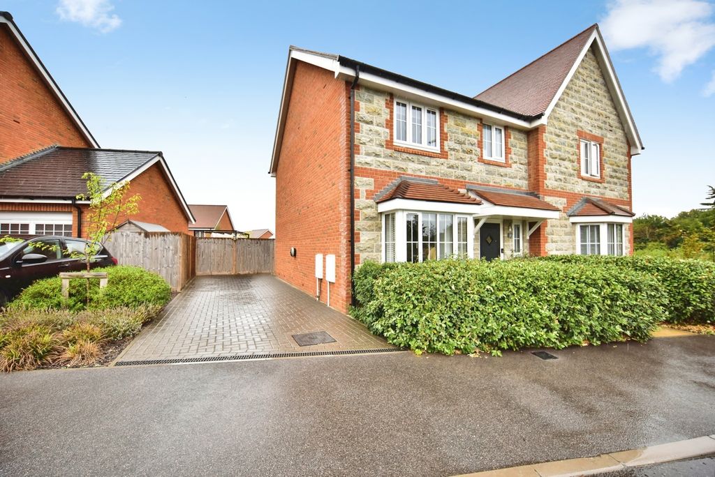Property photo 2 of 17 Pbox-Img.Jpg