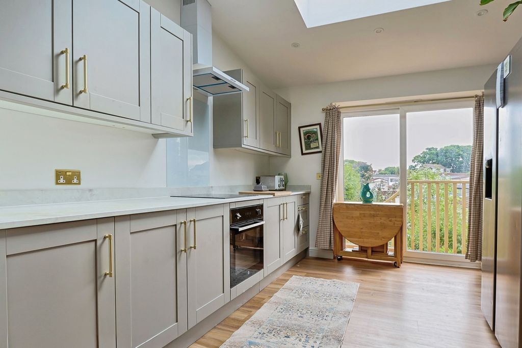 Property photo 2 of 17 Pbox-Img.Jpg