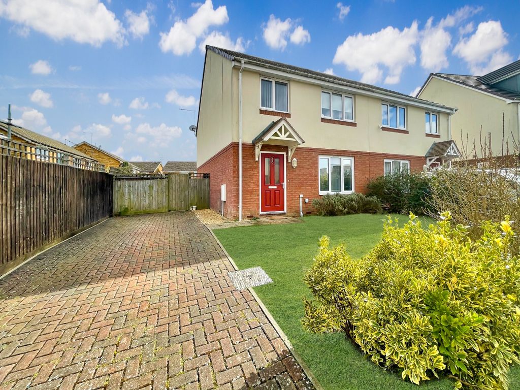 Property photo 1 of 12 3968172