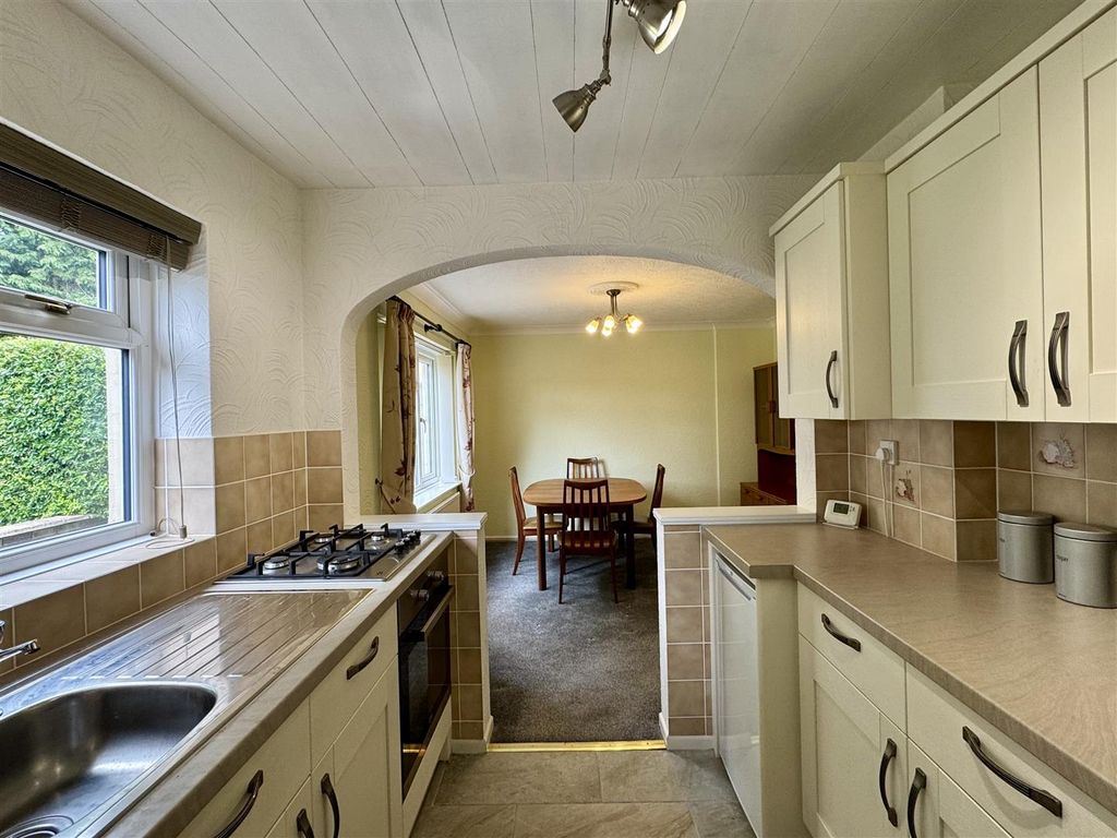 Property photo 3 of 23 Kitchen