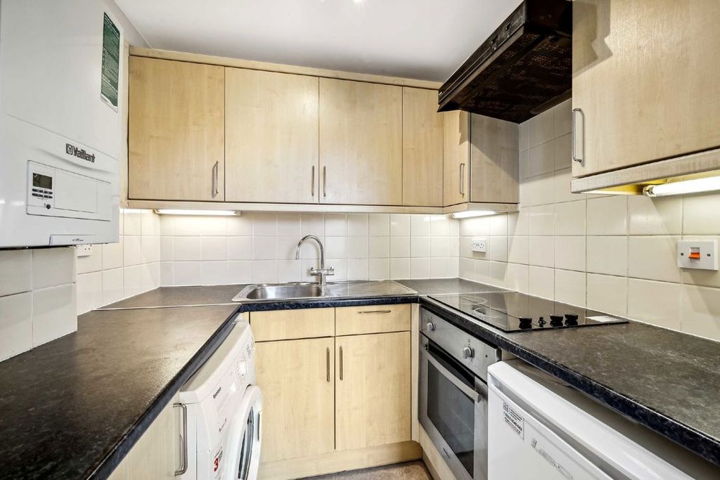 Property photo 3 of 5