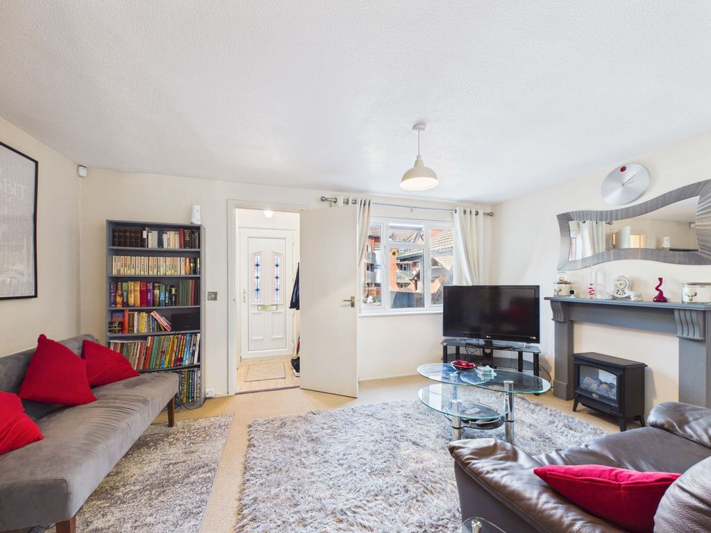 Property photo 2 of 17
