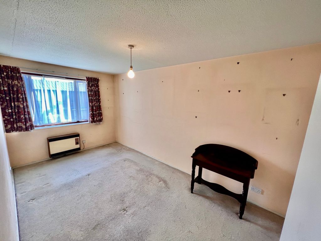 Property photo 3 of 9