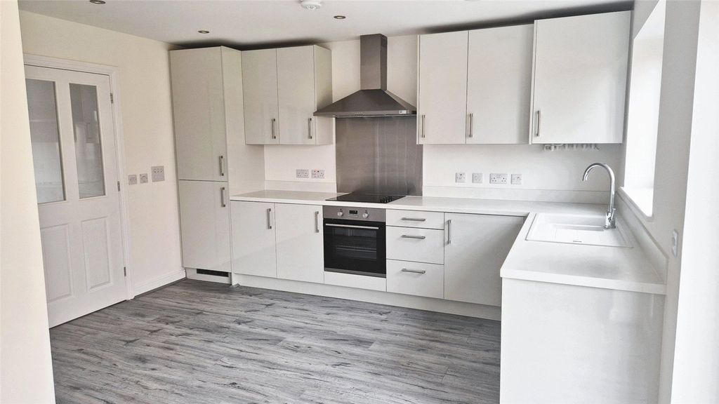 Property photo 3 of 12 Picture No. 03