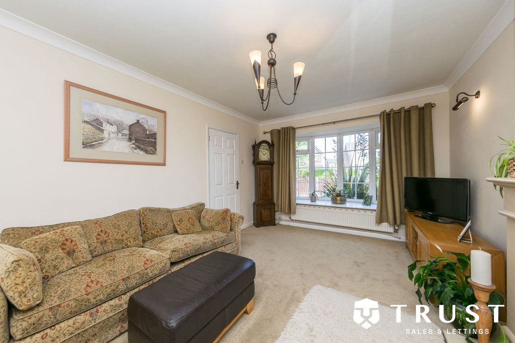 Property photo 3 of 43