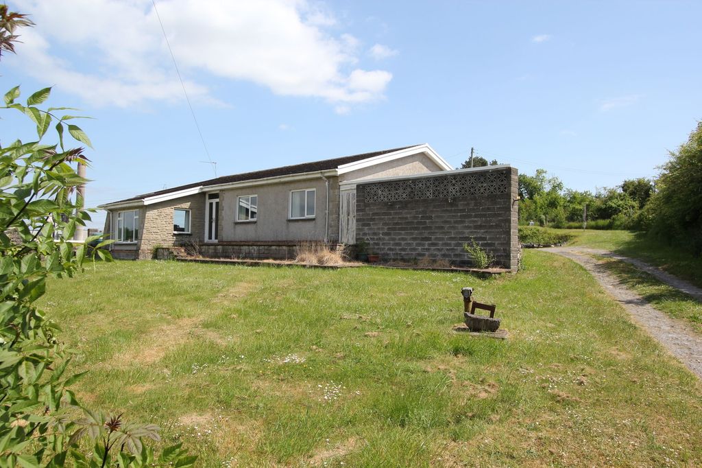 Property photo 1 of 36