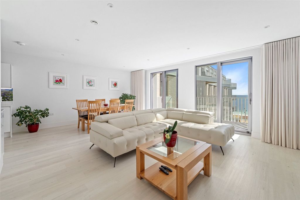 Property photo 2 of 30 Picture No. 34