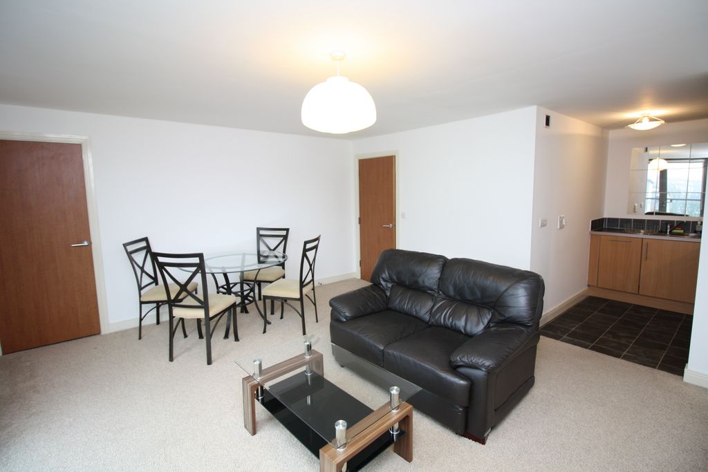 Property photo 2 of 9 Lounge