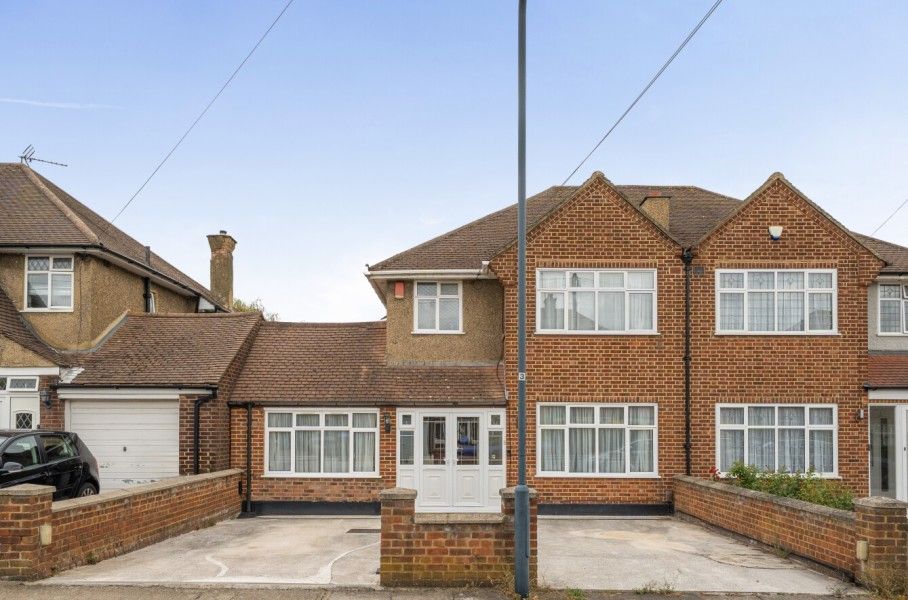 Property photo 1 of 18