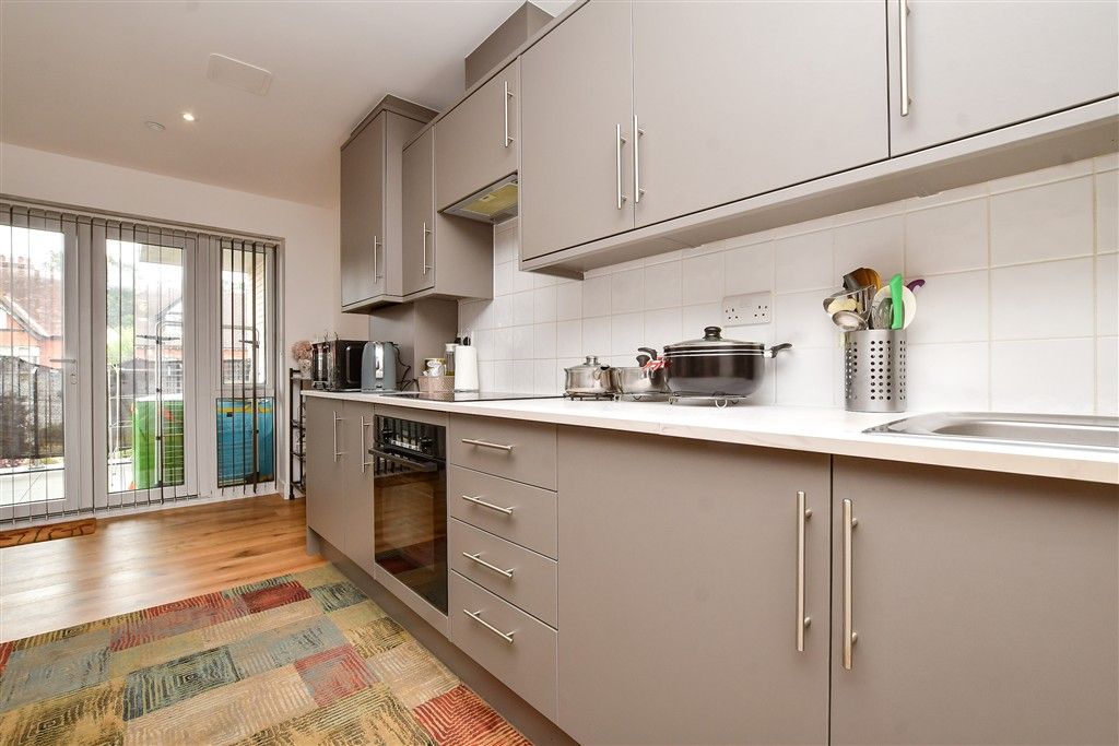 Property photo 3 of 12 Kitchen / Lounge / Diner