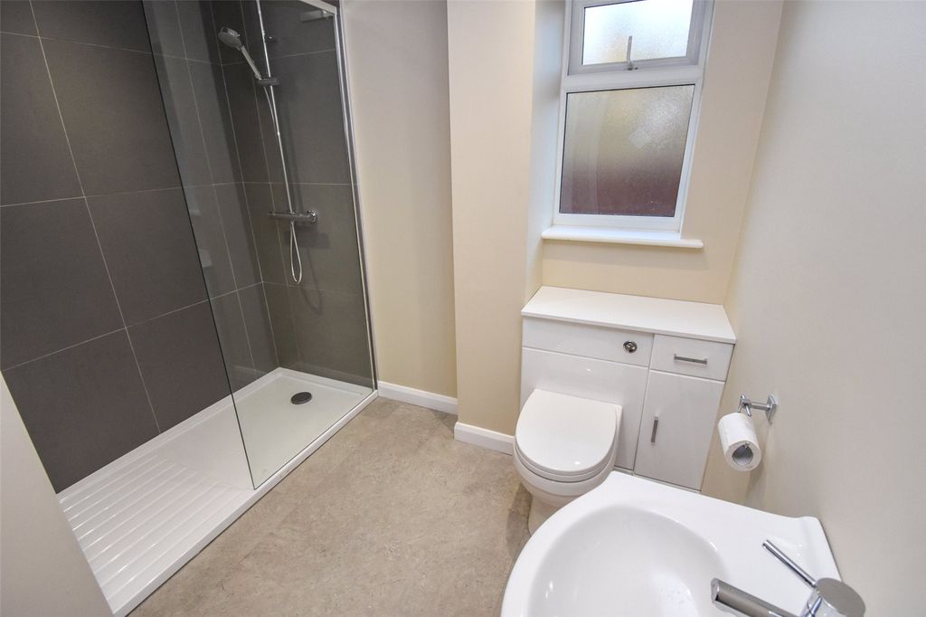Property photo 3 of 13 Picture No. 23