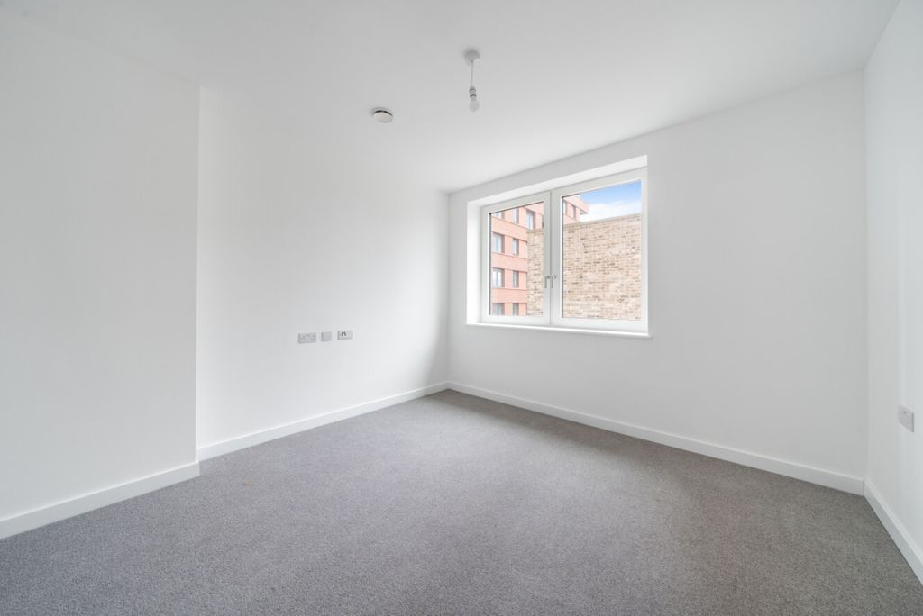 Property photo 2 of 15 1130259 (6)