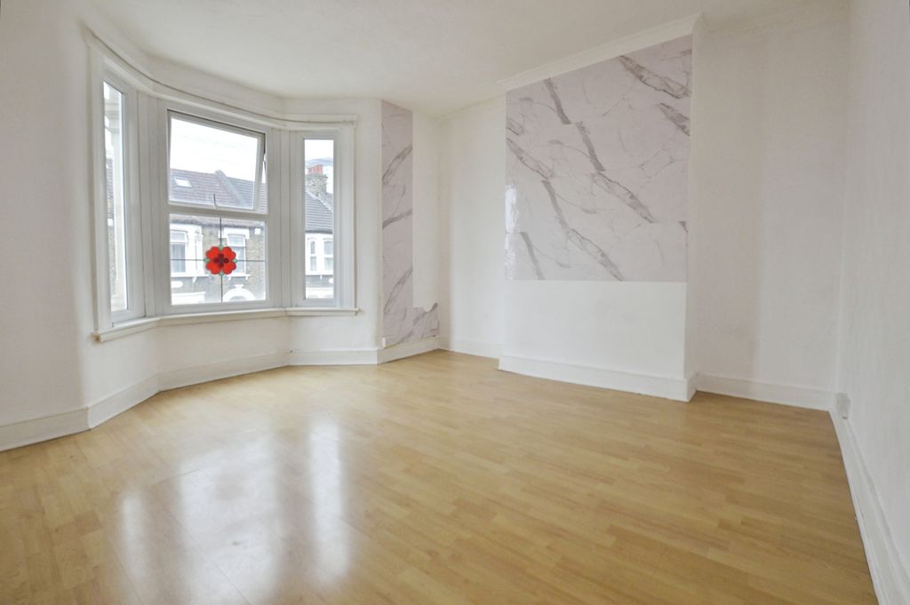 Property photo 1 of 17 Pbox-Img.Jpg