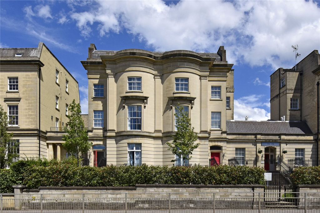 Property photo 1 of 6 Picture No. 17