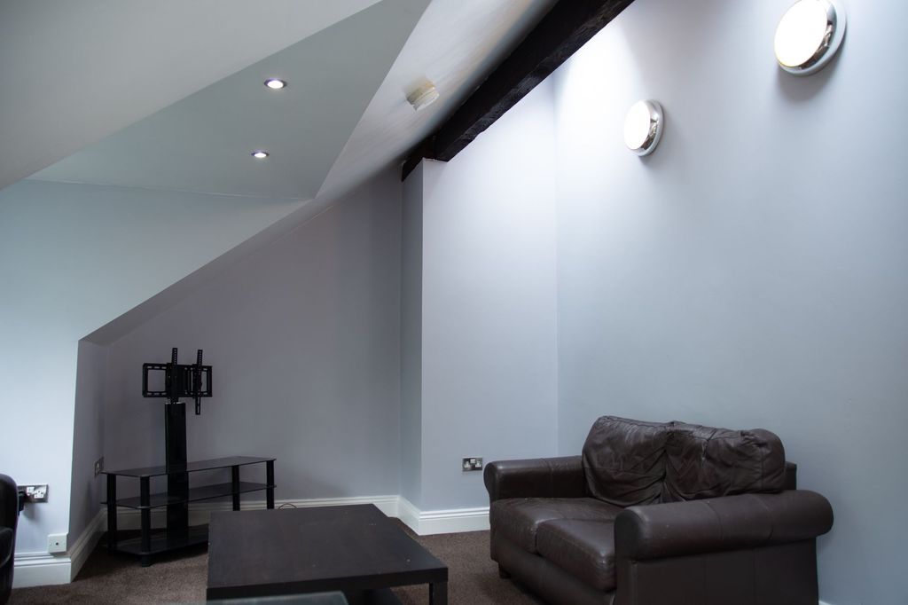 Property photo 3 of 6 Contemporary Living Room With A Comfortable Leathe...