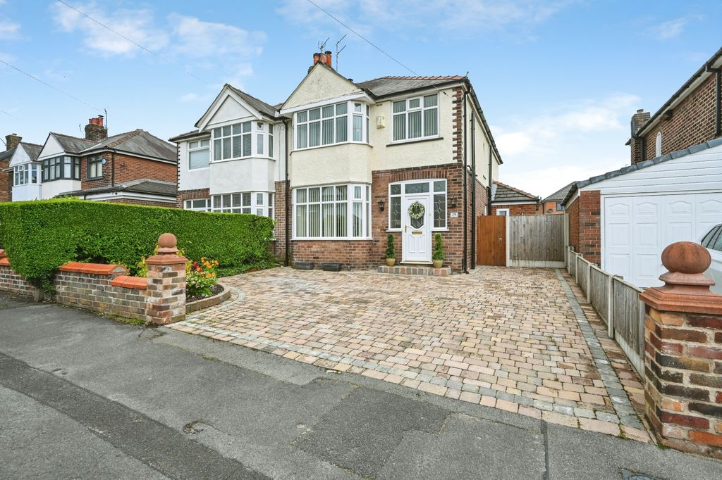Property photo 1 of 24