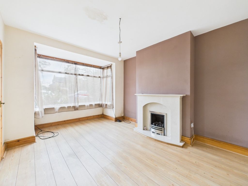 Property photo 2 of 12 4114576