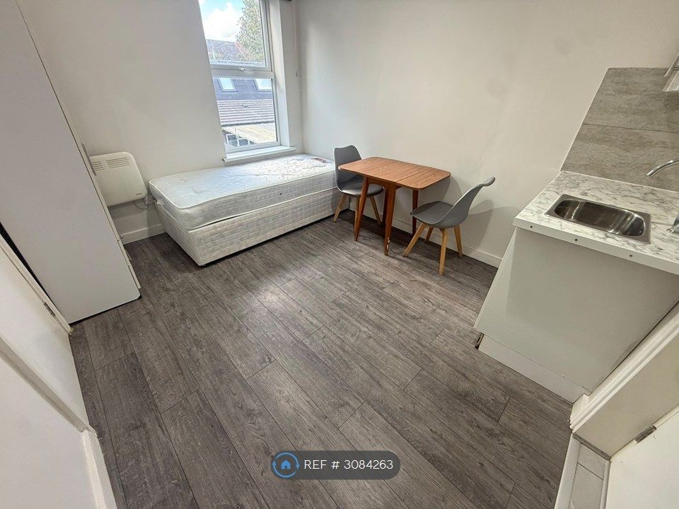 Property photo 1 of 4