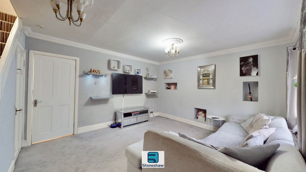 Property photo 3 of 20