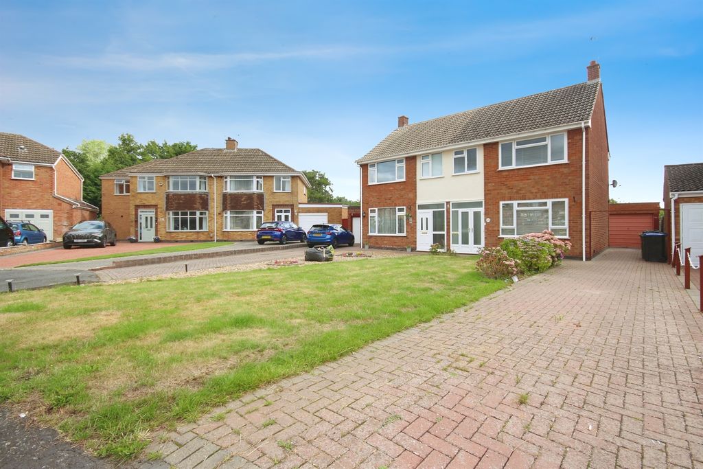 Property photo 1 of 12