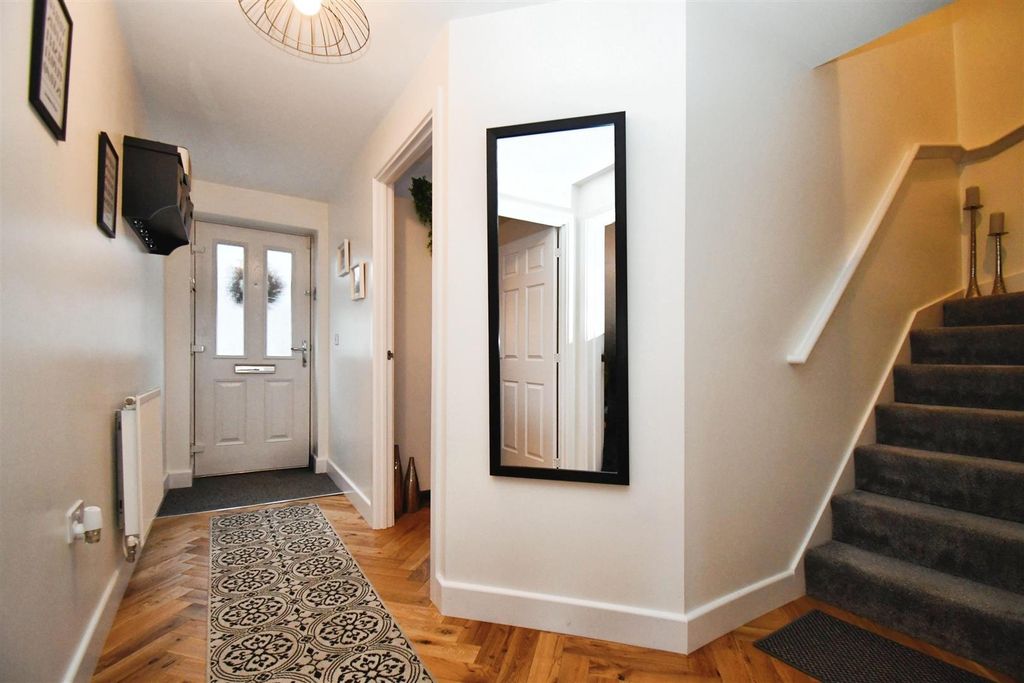 Property photo 3 of 36 Entrance Hallway