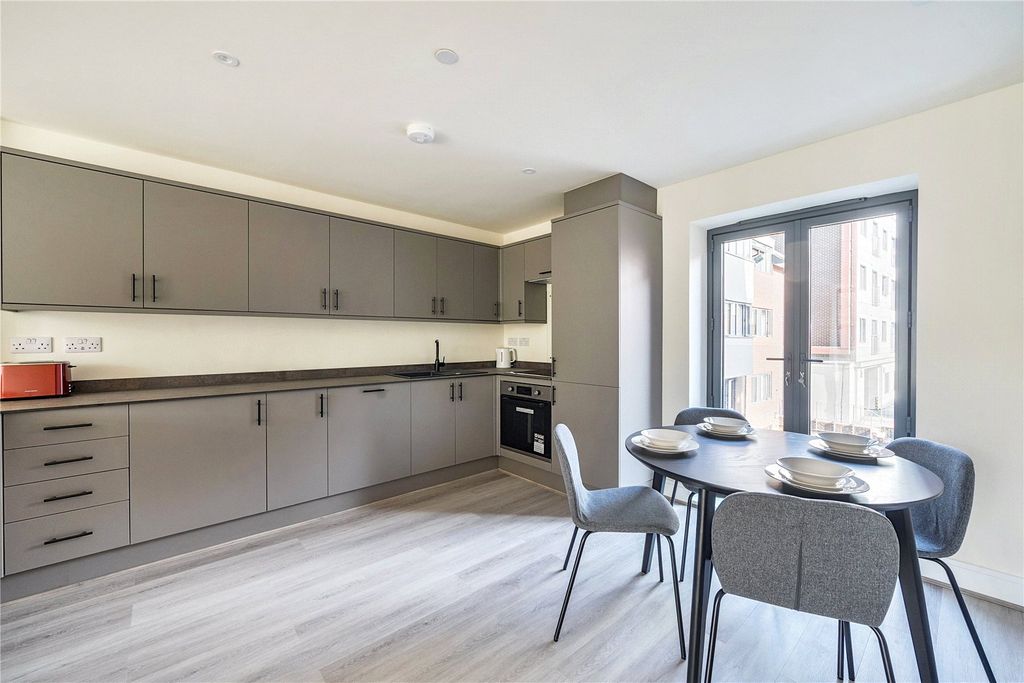 Property photo 2 of 7 Picture No. 05