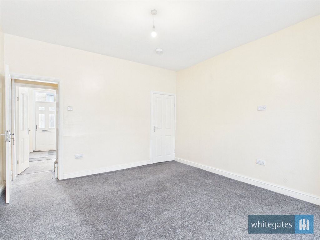 Property photo 3 of 11 Picture No. 05