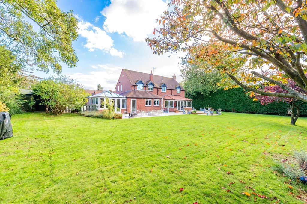 Property photo 3 of 62 Picture No. 58