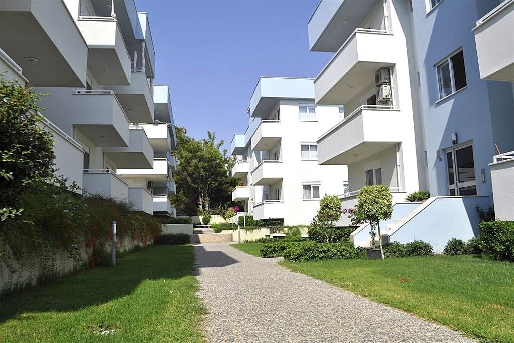 Property photo 1 of 11 Brand-New Smart-Home Properties For Sale In Belek - A Pretty Complex With A Shared Pool And Gardens