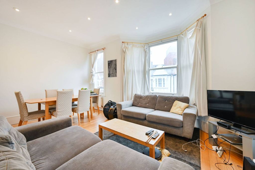 Property photo 1 of 9