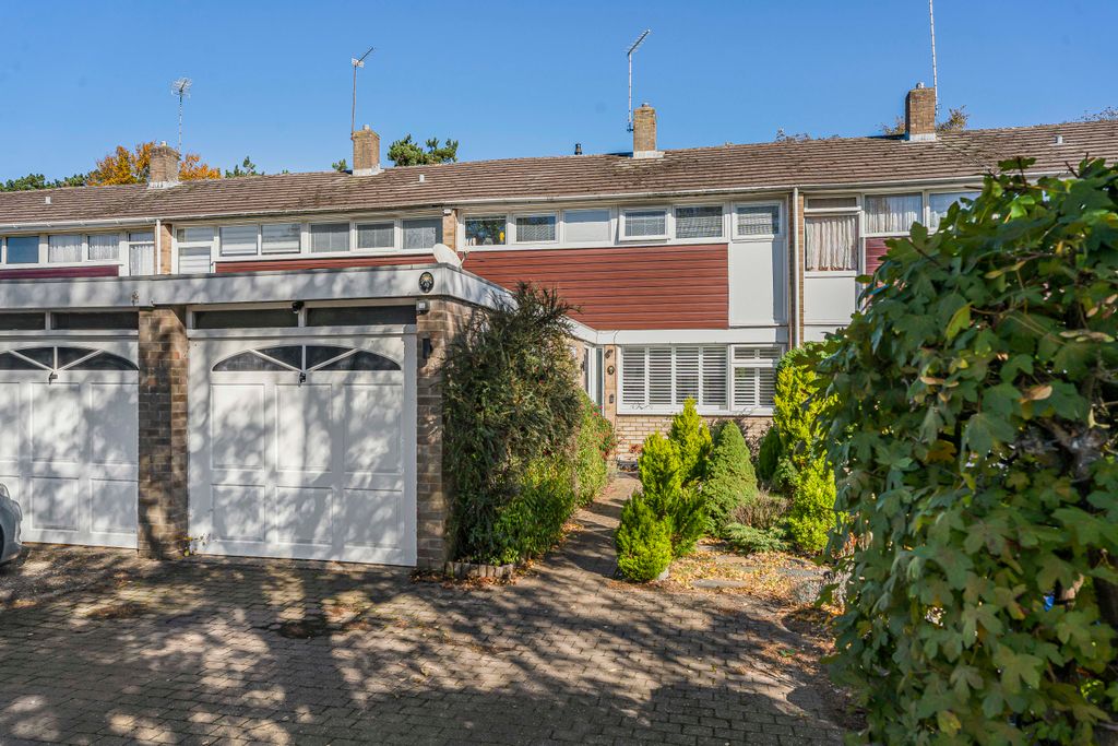 Property photo 1 of 12 Front External