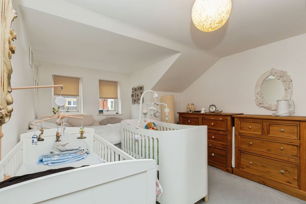 Property photo 3 of 10 Pbox-Img.Jpg